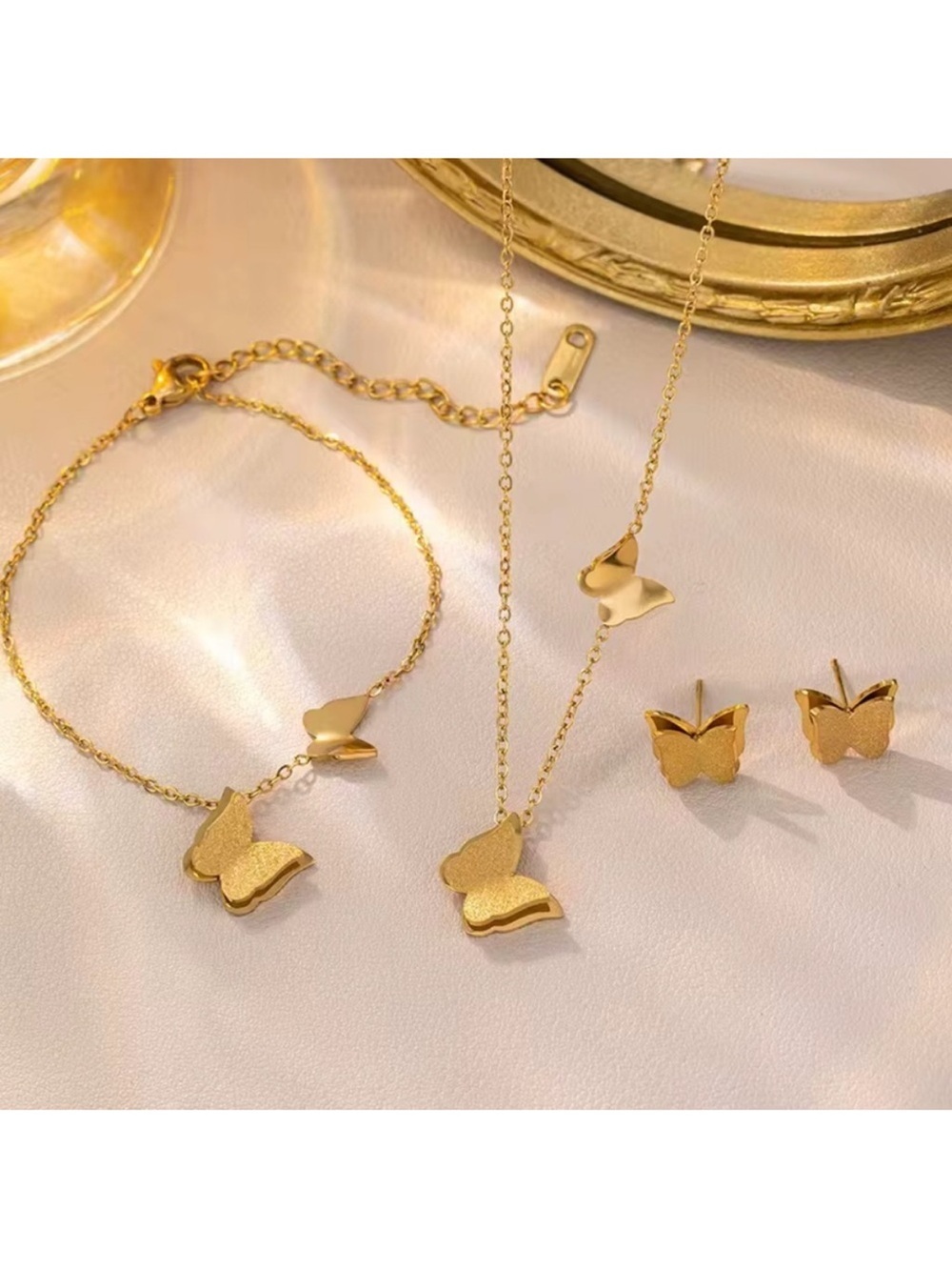 Gold Butterfly Chain Bracelet - Picture 5 of 5